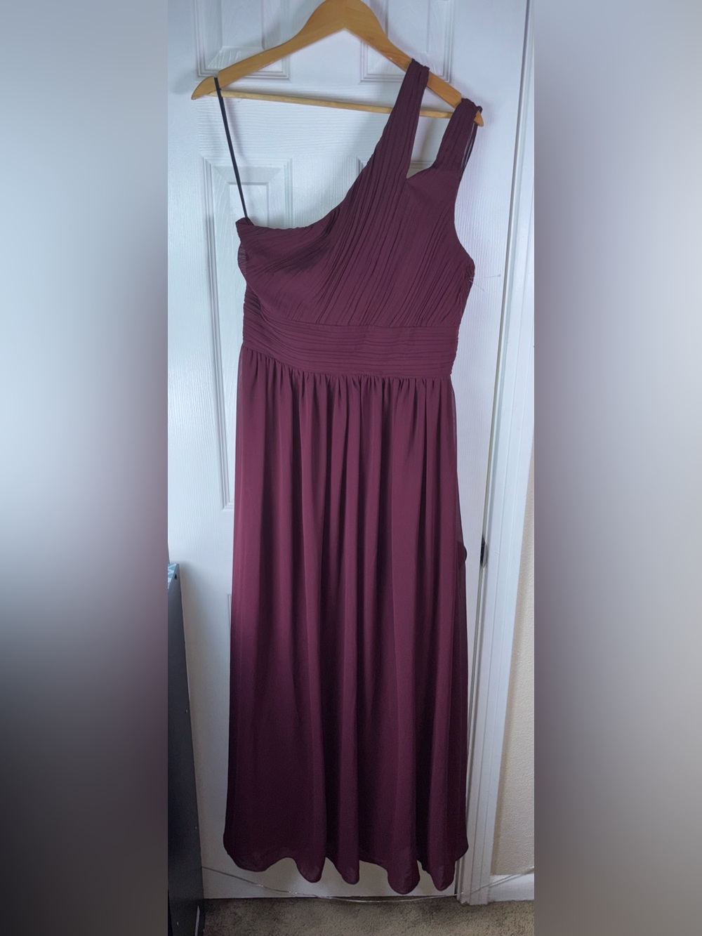 Levkoff Elegant One-Shoulder Burgundy Women’s Dress size 12